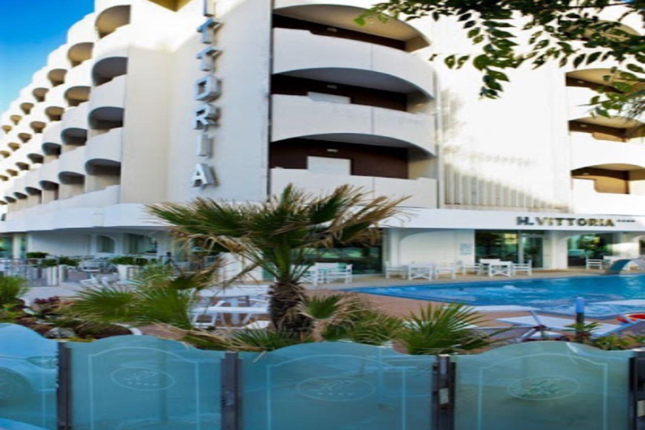 Hotel Vittoria Riccione Esterno foto