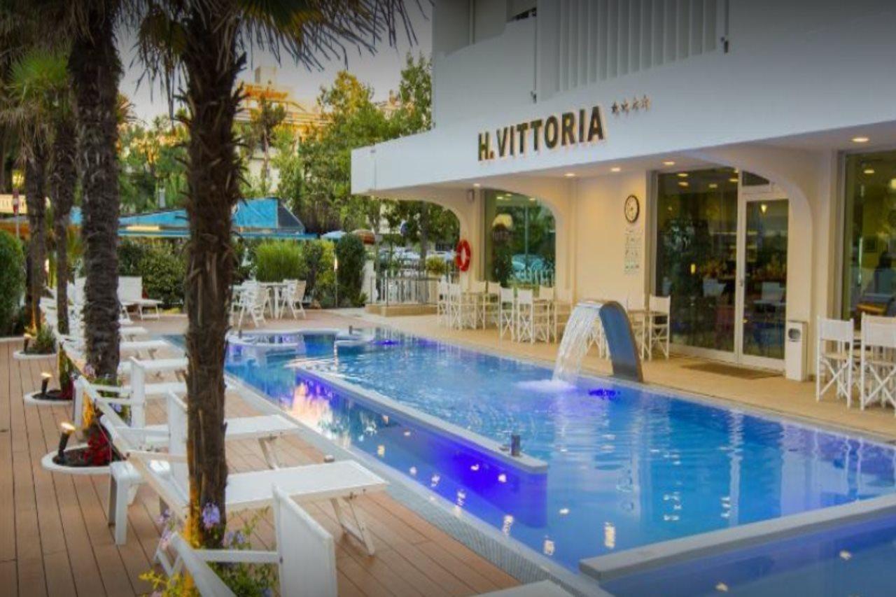 Hotel Vittoria Riccione Esterno foto