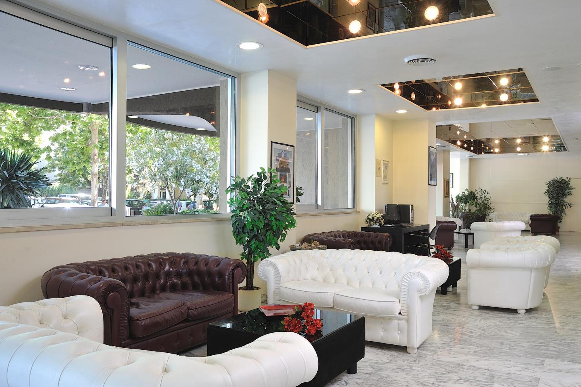 Hotel Vittoria Riccione Esterno foto