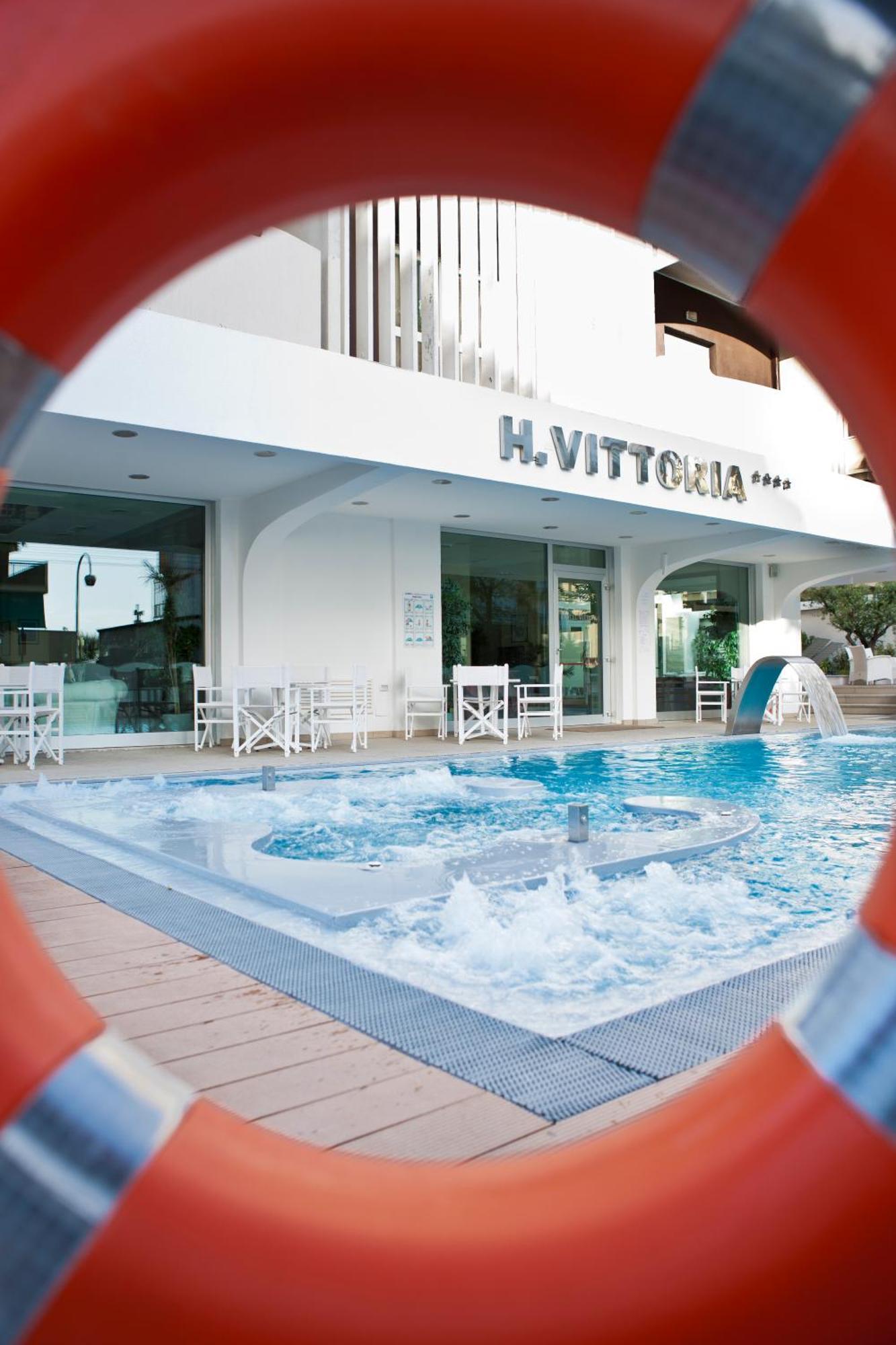 Hotel Vittoria Riccione Esterno foto
