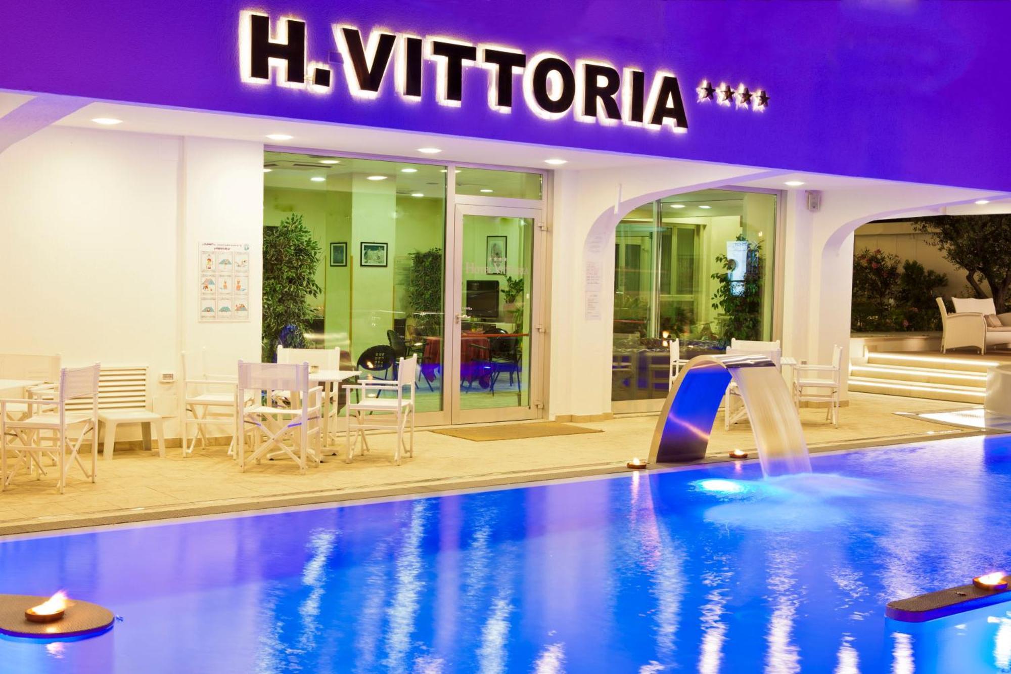 Hotel Vittoria Riccione Esterno foto