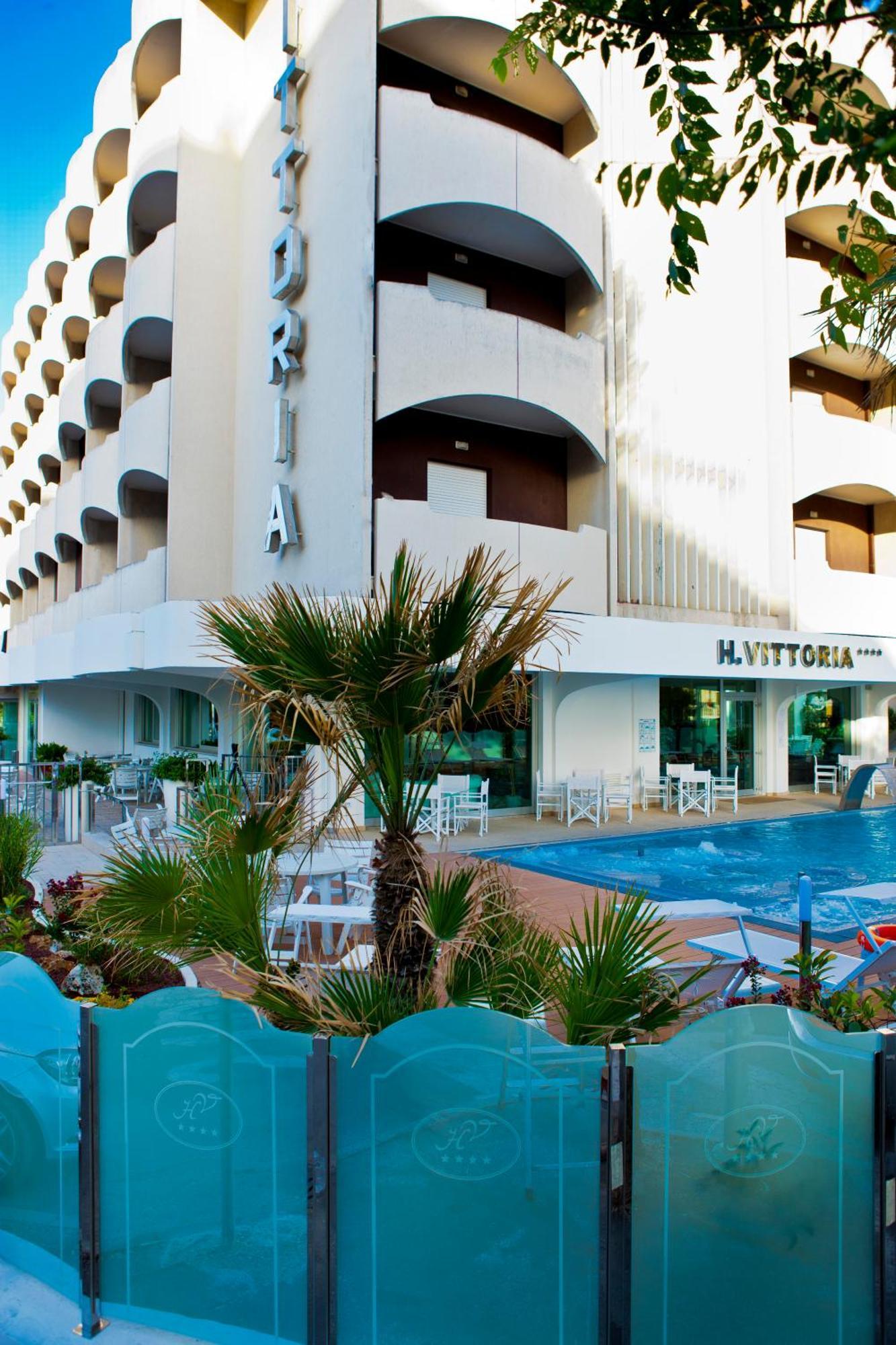Hotel Vittoria Riccione Esterno foto